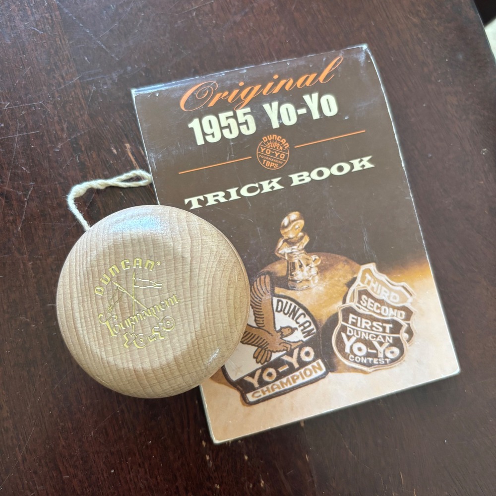 Duncan Tournament Yo-Yo Natural Wood Excellent Vintage 1955 Trick Book